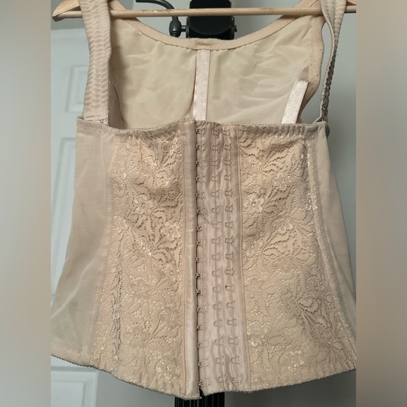 Ardyss Corselette - Deluxe size 36 - Picture 5 of 11